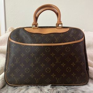 Louis Vuitton Deauville Monogram Bag